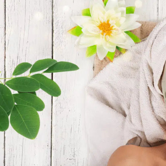 Wie man zu Hause eine natürliche Gesichtsmaske mit Moringa macht